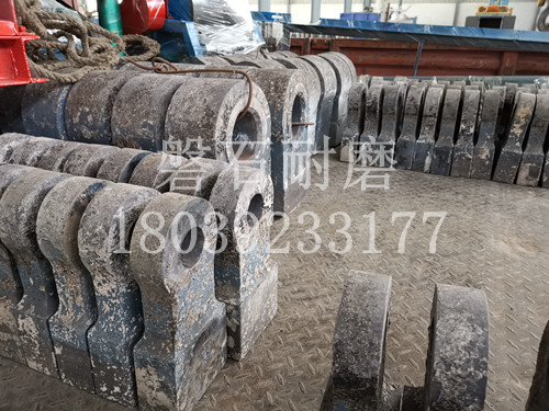 反擊式破碎機日常保養(yǎng)須知